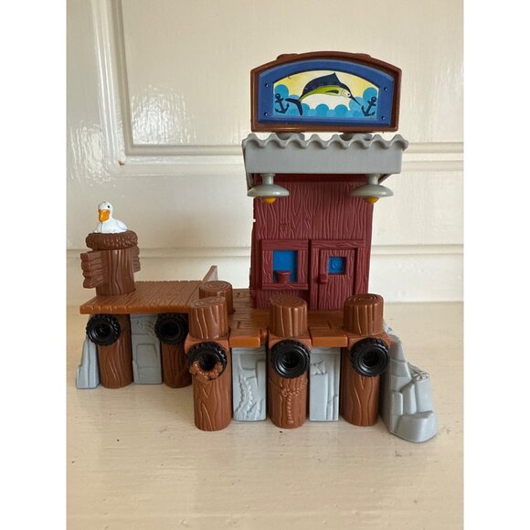Fisher Price Geotrax Train Port Side Boat Dock Fishing Pier 2004 Mattel G5545 - Picture 1 of 8